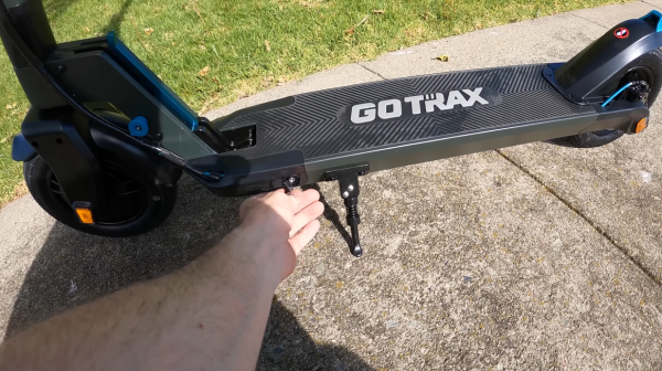 Gotrax G3 charging port